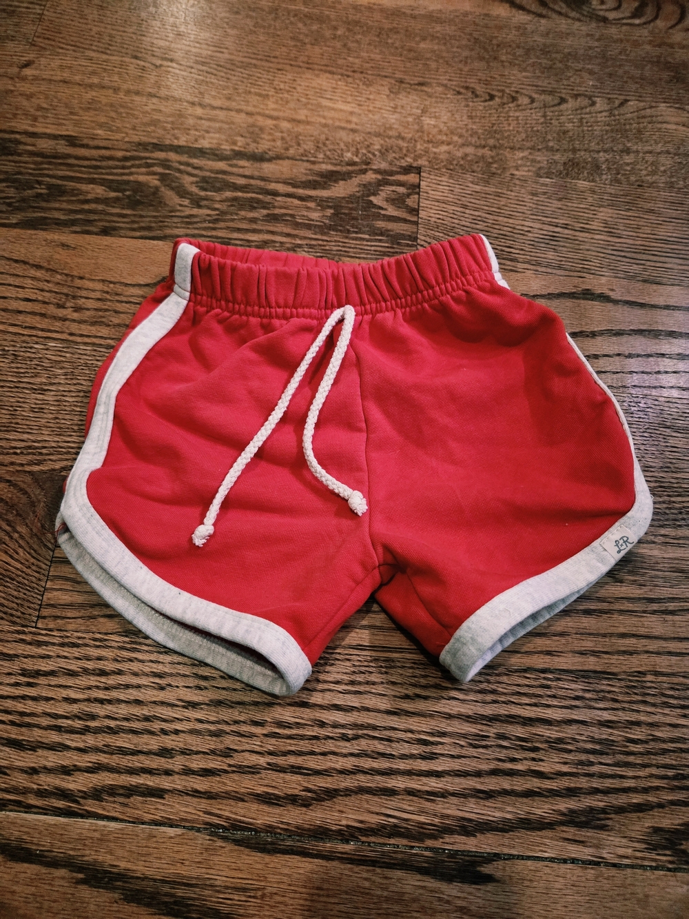 Little Road Co. - Valor Red Midi Shorts With White Trim - Size 4T / 4Y